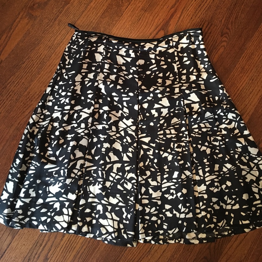 100% silk “tree branch” pattern skirt